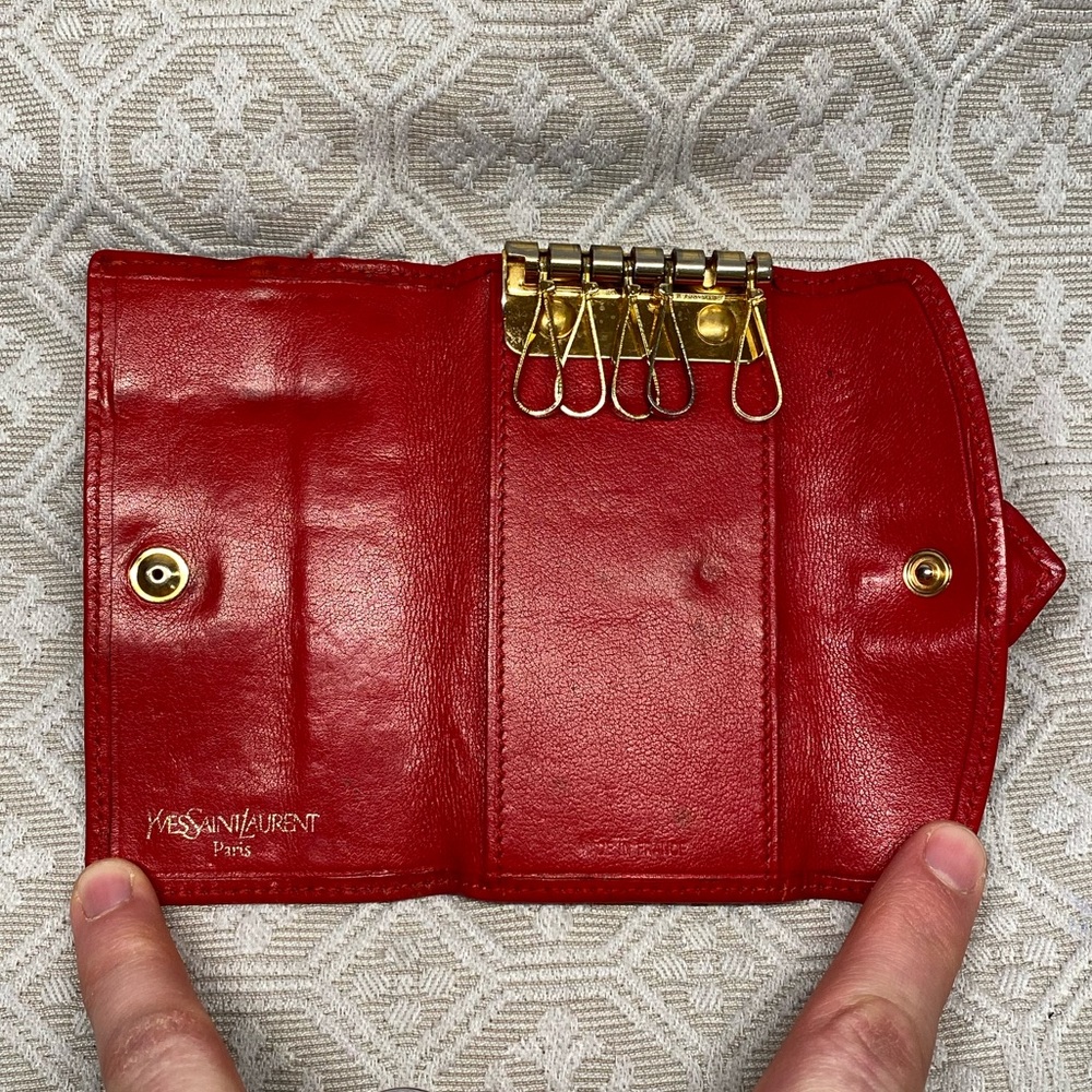 Preowned YLS Keyholder - Picture 6 of 9